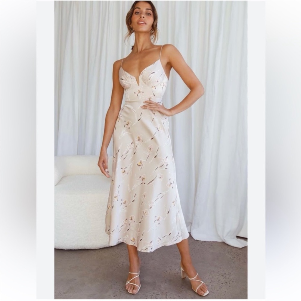 Selfie Leslie Lake Como Midi Dress